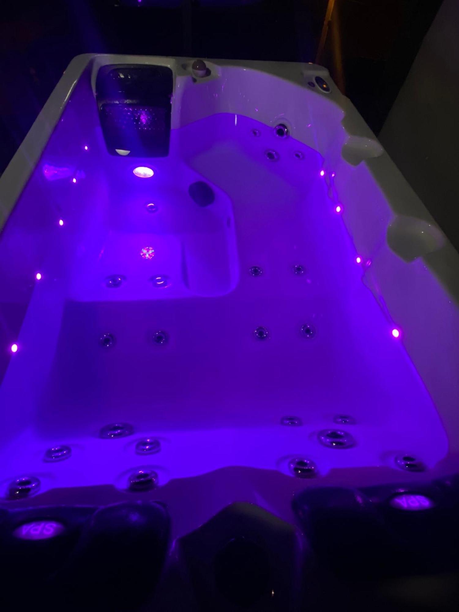 サン・ニコラLiege Luxe & Jacuzzi Sous Les Etoilesアパートメント エクステリア 写真